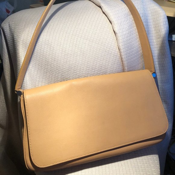 light tan handbag